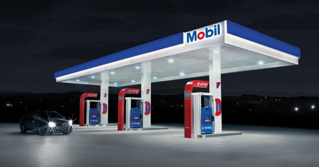 SHOP Mobil petrol